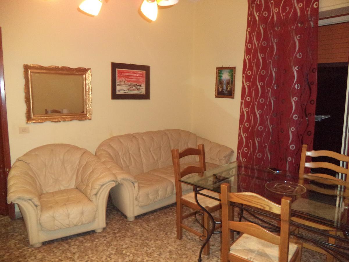 סירקוזה Amuni' Sicily Guest House מראה חיצוני תמונה