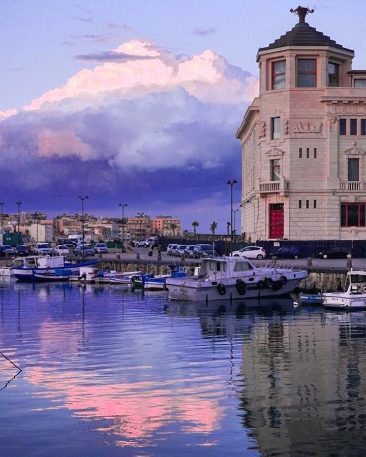 סירקוזה Amuni' Sicily Guest House מראה חיצוני תמונה
