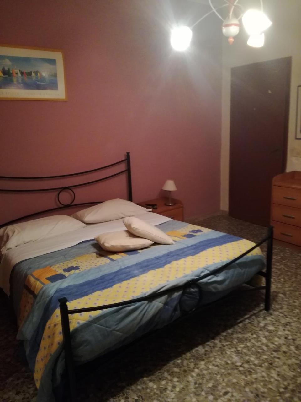 סירקוזה Amuni' Sicily Guest House מראה חיצוני תמונה
